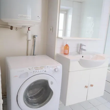 Spacious Parisian Flat Louvre Steps Eiffel Tower Access * Paris