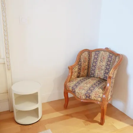 Spacious Parisian Flat Louvre Steps Eiffel Tower Access * Paris