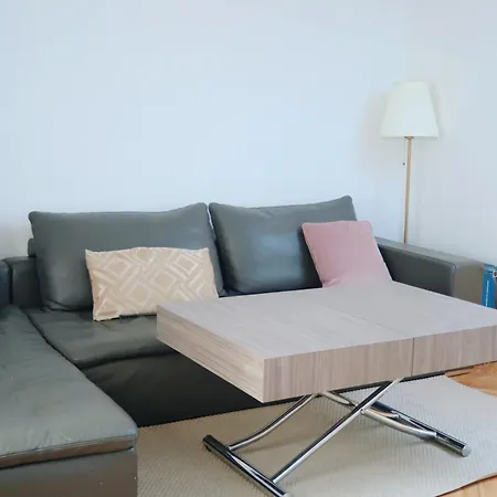 Spacious Parisian Flat Louvre Steps Eiffel Tower Access * باريس