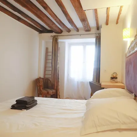 Appartamento Spacious Parisian Flat Louvre Steps Eiffel Tower Access Parigi